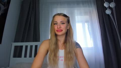 lolabani675452 online show from 09-23-25, 01:14