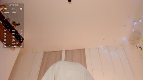 Snapshot of lolaberry_ chatting on 01-26-25, 09:08  Lola Berry  online show from 01-26-25, 09:08