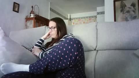 Snapshot of lolahueso chatting on 04-29-26, 02:43 LOLA HUESO y ERIC online show from 04-29-26, 02:43