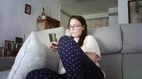Snapshot of lolahueso chatting on 05-11-26, 03:07 LOLA HUESO y ERIC online show from 05-11-26, 03:07