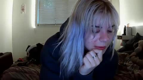 Lola Lixx online show from 09-12-25, 03:01