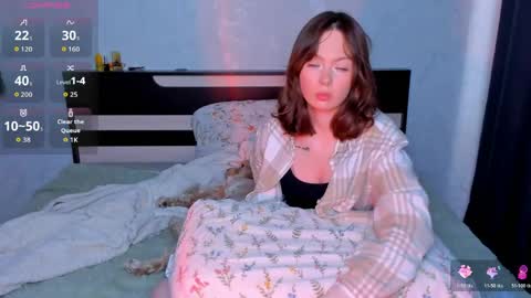 Lola online show from 04-11-26, 05:45