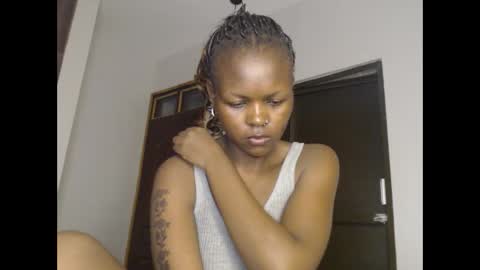 lolamia7 online show from 03-10-25, 04:07