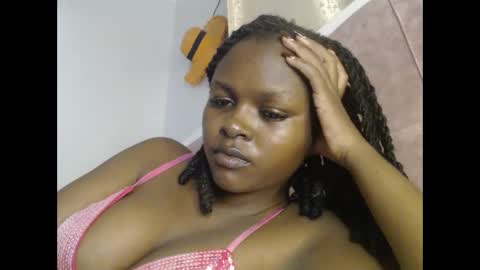 lolamia7 online show from 11-20-25, 06:13