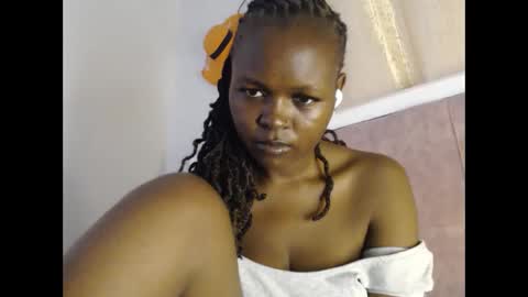 lolamia7 online show from 12-03-25, 07:05