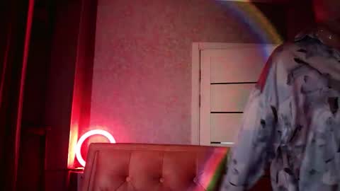 Lola online show from 09-27-25, 03:17