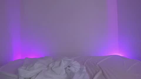 Lola online show from 02-12-25, 02:03