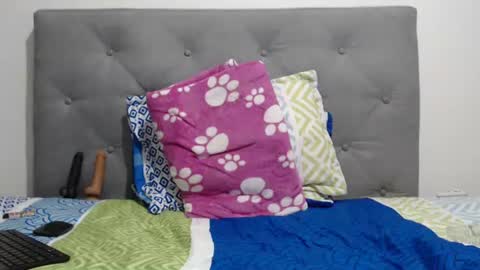 Lola online show from 01-14-25, 07:11