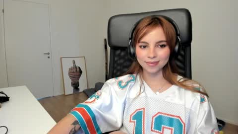 Lola doll online show from 04-06-26, 06:25