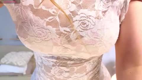 Lola online show from 09-19-25, 08:16