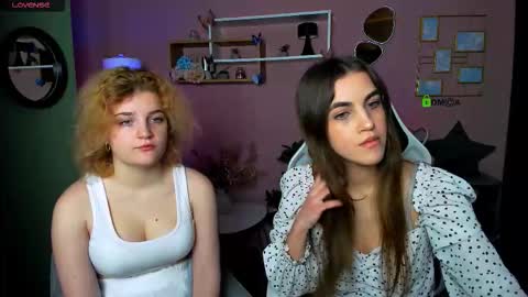 Snapshot of lolli_popsi chatting on 12-16-25, 01:16 lolli_popsi online show from 12-16-25, 01:16