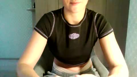 Snapshot of lollipops23 chatting on 10-03-25, 02:47 Lollipops23 online show from 10-03-25, 02:47