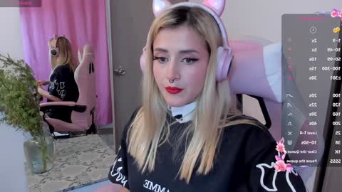 Lolly  online show from 12-30-24, 03:03