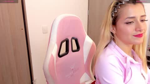 Lolly  online show from 01-03-25, 02:54