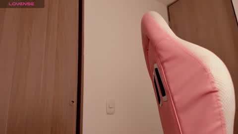 Lolly  online show from 02-24-25, 01:57