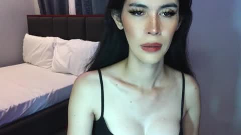 Snapshot of lolly_lips69 chatting on 11-03-25, 02:07 hana online show from 11-03-25, 02:07