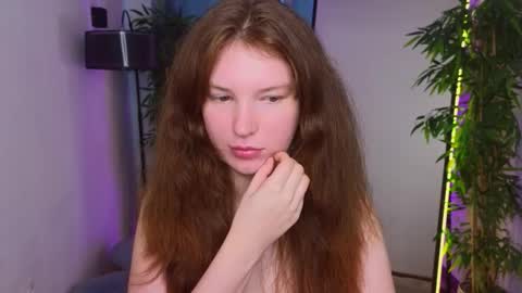 Mona online show from 09-19-25, 02:29