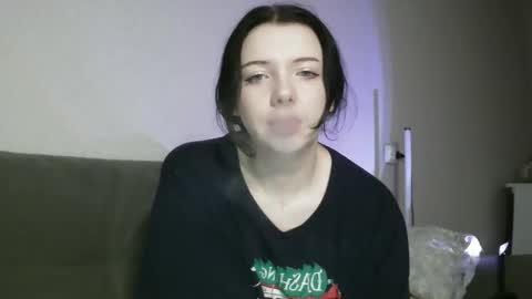 Snapshot of lollylol11 chatting on 11-22-25, 03:44 Lilly online show from 11-22-25, 03:44