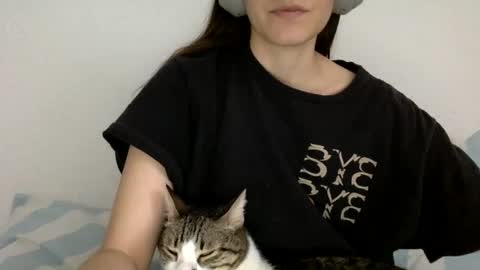 Snapshot of lollylust chatting on 01-20-25, 11:10 agnes online show from 01-20-25, 11:10