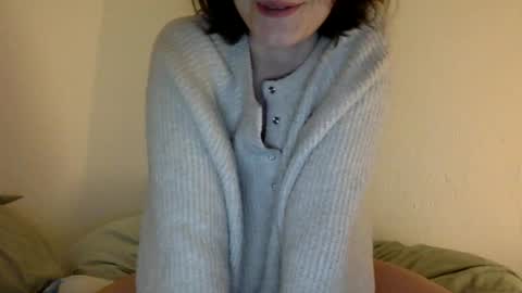 Snapshot of lollylust chatting on 01-11-26, 05:45 agnes online show from 01-11-26, 05:45
