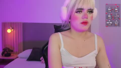 L O L Y online show from 07-23-26, 02:20