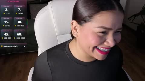 loly_marce online show from 11-28-25, 10:01