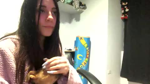 Snapshot of loly_pink_ chatting on 02-16-25, 11:26 Loly online show from 02-16-25, 11:26