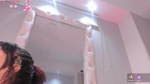 Snapshot of lolyyuno chatting on 09-17-25, 02:02 Loly online show from 09-17-25, 02:02