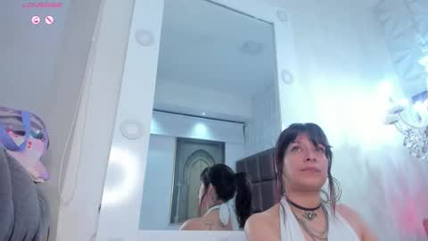 Snapshot of lolyyuno chatting on 09-22-25, 12:12 Loly online show from 09-22-25, 12:12