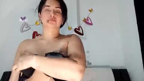 Snapshot of lomaslindosoyyo chatting on 06-27-26, 10:26 estehfania online show from 06-27-26, 10:26