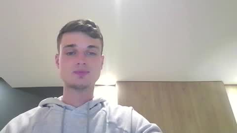 london_tomy online show from 09-23-25, 02:03