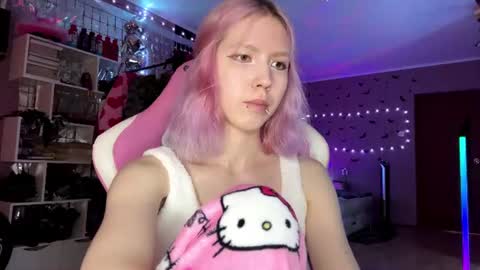 Snapshot of lone1y_bunny chatting on 07-16-26, 03:07 lone1y_bunny online show from 07-16-26, 03:07