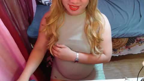 lonelysofia6969 online show from 05-23-26, 06:34
