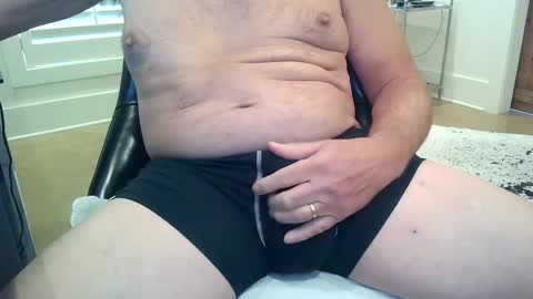Snapshot of lonelytraveler69_ chatting on 12-13-24, 05:32 JustaGuyinMS online show from 12-13-24, 05:32