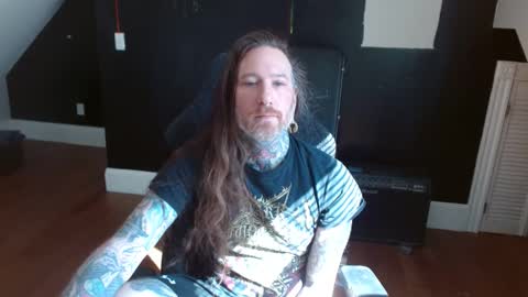 Snapshot of longhair021 chatting on 03-12-25, 03:07 longhair online show from 03-12-25, 03:07