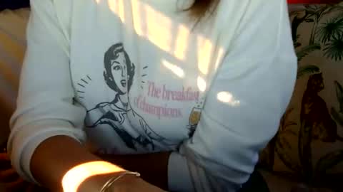 Cutenurse91 online show from 10-26-25, 04:13