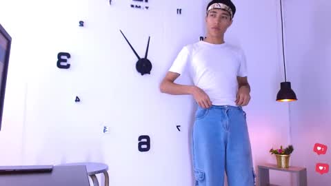 Snapshot of look_pirs chatting on 01-06-26, 03:21 look pirs online show from 01-06-26, 03:21