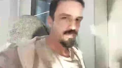 Snapshot of lookaz4010 chatting on 11-21-25, 01:10 Lucas online show from 11-21-25, 01:10