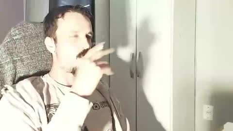 Snapshot of lookaz4010 chatting on 12-02-25, 12:43 Lucas online show from 12-02-25, 12:43