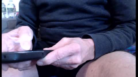 looking469 online show from 02-12-26, 06:03