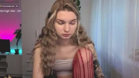 Luna online show from 05-08-26, 04:51