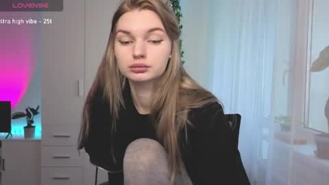 Luna online show from 05-31-26, 06:10