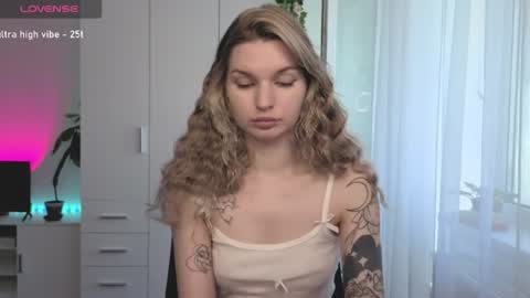 Luna online show from 07-13-26, 12:08