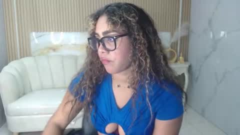 Snapshot of loola_s chatting on 07-11-26, 12:19 loola_s online show from 07-11-26, 12:19