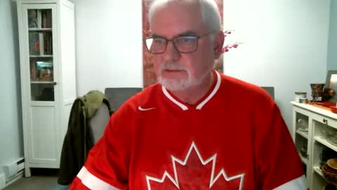 Snapshot of loop102 chatting on 02-14-26, 01:46 loop102 online show from 02-14-26, 01:46