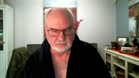 Snapshot of loop102 chatting on 03-29-26, 04:07 loop102 online show from 03-29-26, 04:07