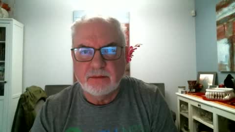 Snapshot of loop102 chatting on 04-04-26, 07:11 loop102 online show from 04-04-26, 07:11