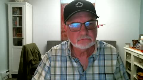 Snapshot of loop102 chatting on 07-23-26, 03:15 loop102 online show from 07-23-26, 03:15