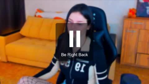 Lora Cain online show from 01-17-25, 05:21