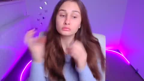 Snapshot of lora_kisses chatting on 10-06-25, 05:38 Lora online show from 10-06-25, 05:38